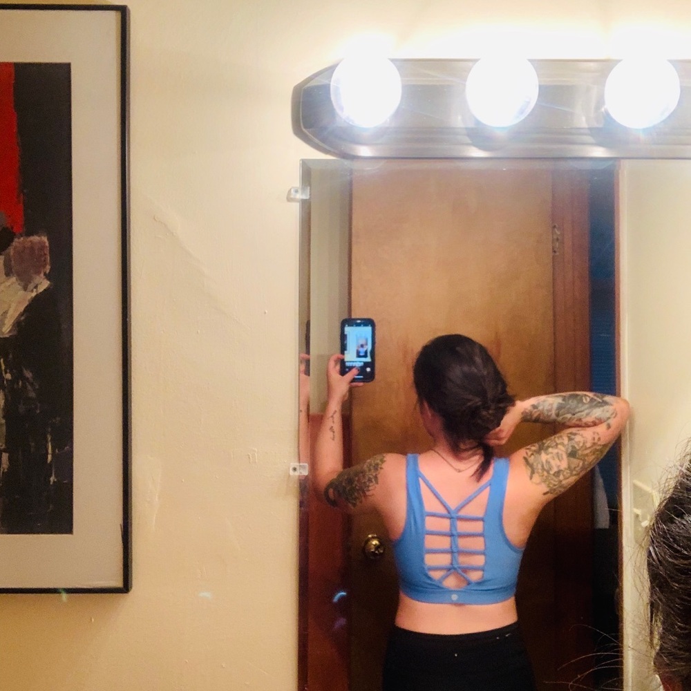 Sports bra - Picture 2 of 3